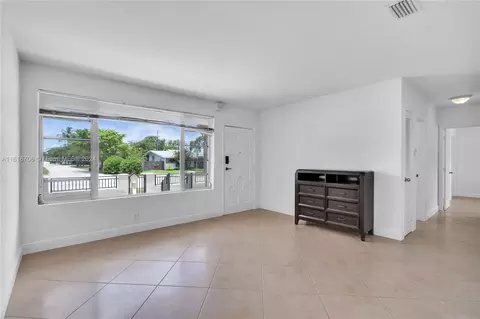 Living - 630 W 53rd St, Hialeah, FL 33012 photo 1 of 2