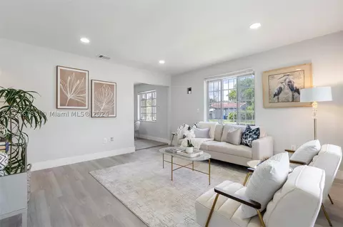 1004 S 24th Ter, Hollywood, FL 33020