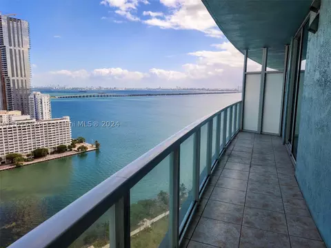 1900 N Bayshore Dr #2806, Miami, FL 33132