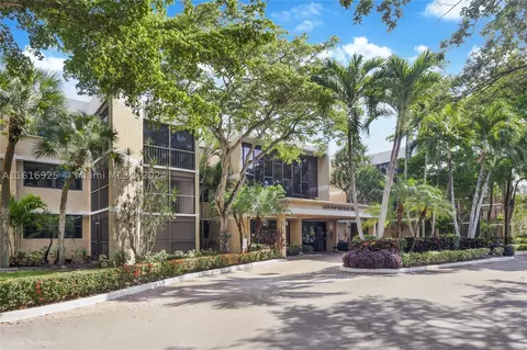 16325 Golf Club Rd, Weston, FL 33326