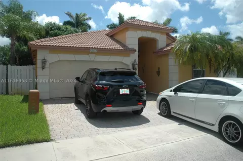 5037 SW 130th Ter, Miramar, FL 33027