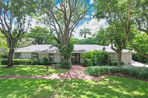 12120 SW 71st Ct, Pinecrest, FL 33156