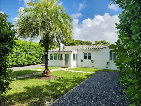 4311 SW 16th St, Miami, FL 33134