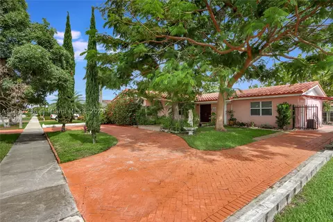 11751 SW 26th Ter, Miami, FL 33175