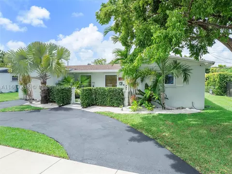 9241 SW 192nd Dr, Cutler Bay, FL 33157