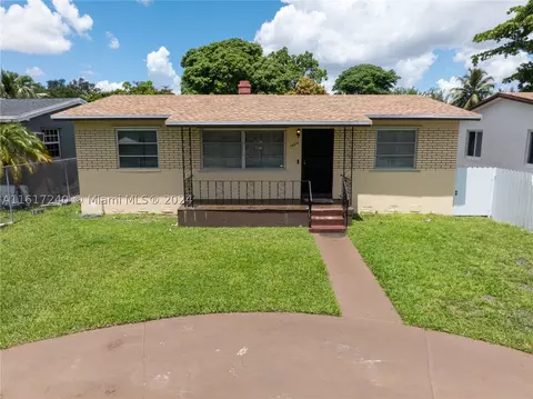 12210 W Golf Dr, Miami, FL 33167