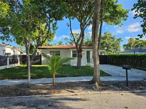 6338 SW 41st St, Miami, FL 33155