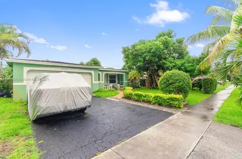 3960 NW 32nd Ter, Lauderdale Lakes, FL 33309