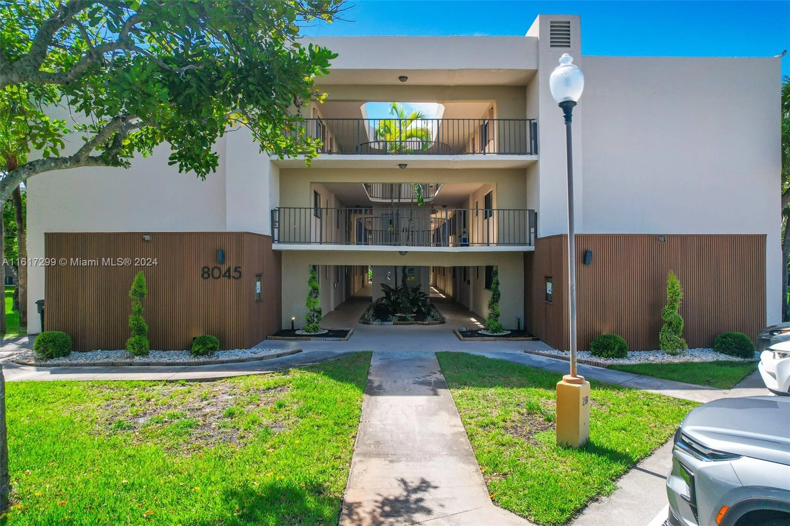 8045 SW 107th Ave Unit 215  