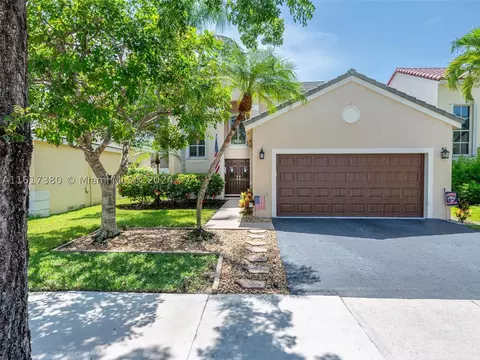 124 W Bayridge Dr, Weston, FL 33326