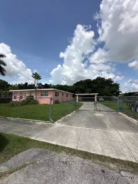 422 SW 12th Ave, Homestead, FL 33030