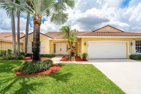 333 SW 187th Ter, Pembroke Pines, FL 33029