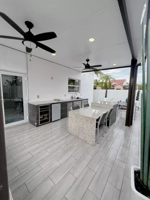 Undisclosed, Miami, FL 33196 photo 28