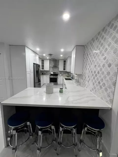Undisclosed, Miami, FL 33196 photo 13