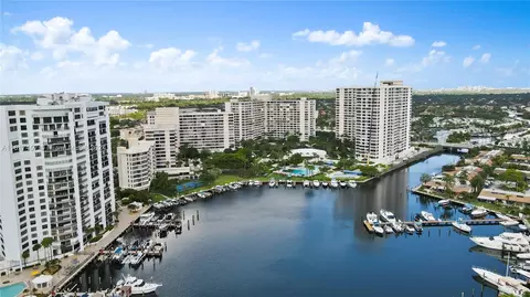 600 Three Islands Blvd #1708, Hallandale Beach, FL 33009