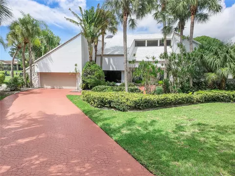 8640 Banyan Way, Tamarac, FL 33321