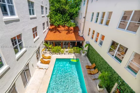 100 Collins Ave #219, Miami Beach, FL 33139