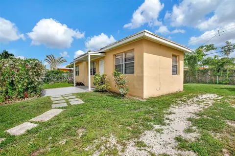 5620 SW 40th Ct, West Park, FL 33023