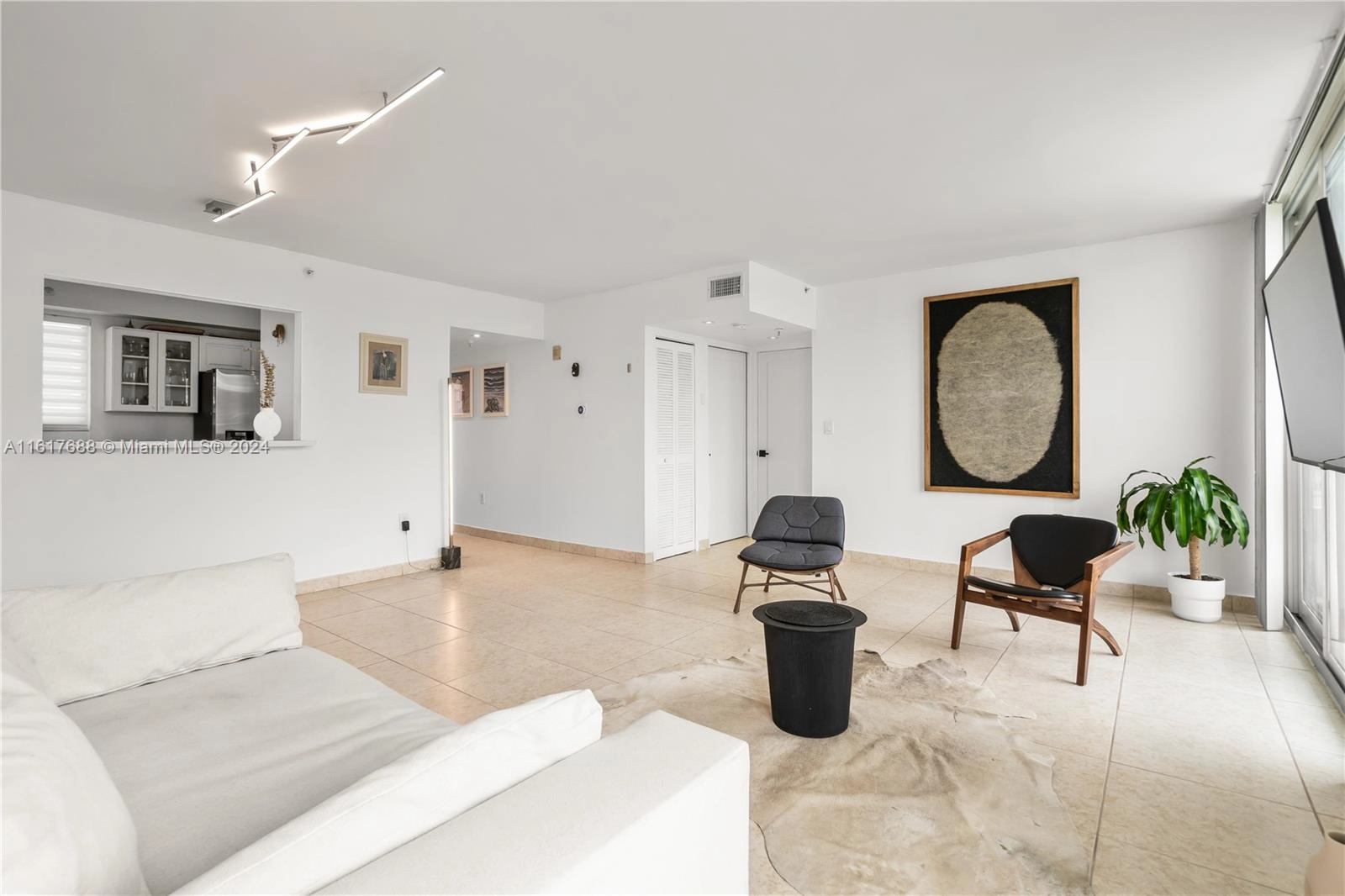 7800 Collins Ave Unit 502