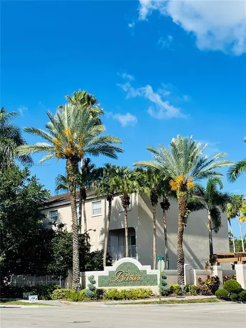 5620 NW 114th Path #212, Doral, FL 33178