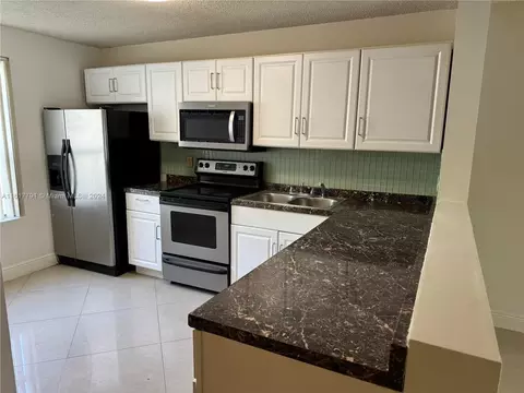 8025 SW 21st Ct #8025, Miramar, FL 33025