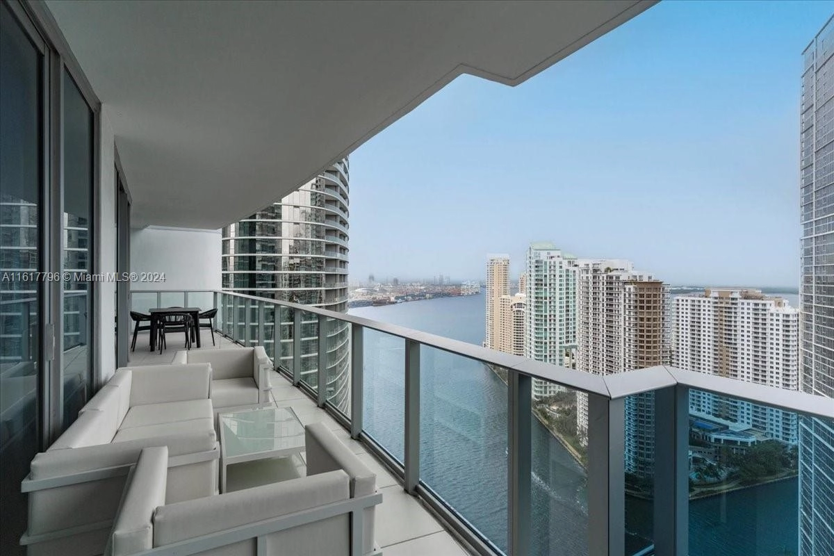 200 Biscayne Boulevard Way Unit 3808  