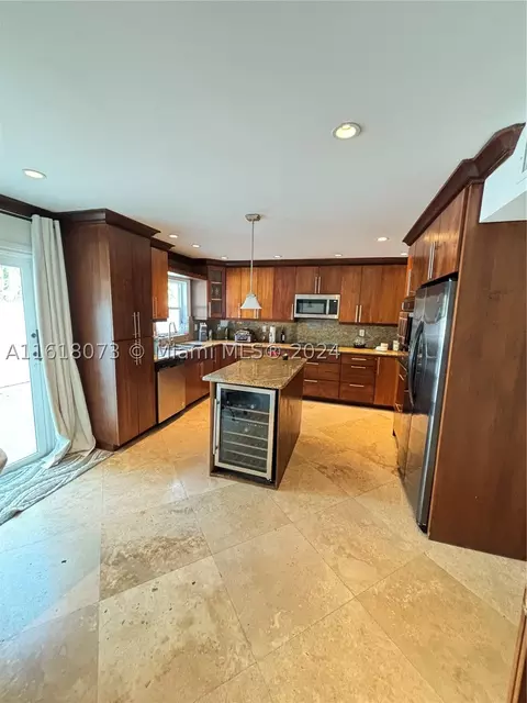 3920 Woodside Dr #2, Coral Springs, FL 33065