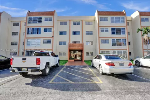 2451 NW 41st Ave #306, Lauderhill, FL 33313
