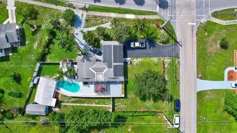 400 Riomar Dr, Port Saint Lucie, FL 34952