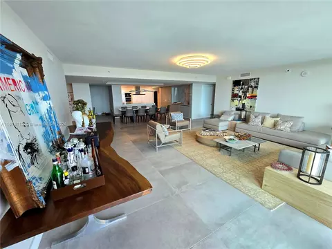 330 Sunny Isles Blvd #5-2404, Sunny Isles Beach, FL 33160