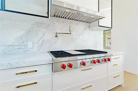 Kitchen - 9000 Abbott Ave, Surfside, FL 33154 photo 4 of 4