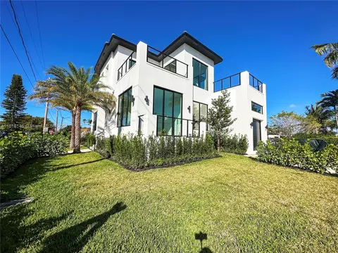Exterior - 9000 Abbott Ave, Surfside, FL 33154 photo 13 of 19