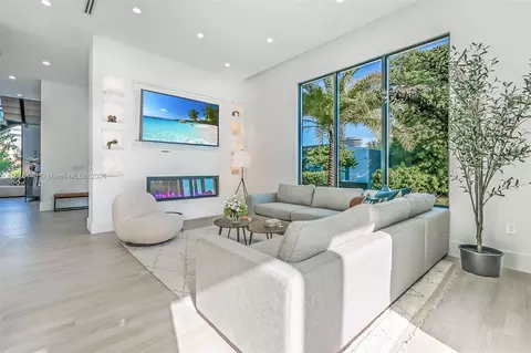 Living - 9000 Abbott Ave, Surfside, FL 33154 photo 3 of 6