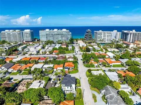 View/Area - 9000 Abbott Ave, Surfside, FL 33154 photo 5 of 11
