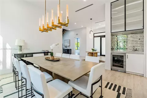 Dining - 9000 Abbott Ave, Surfside, FL 33154 photo 2 of 5