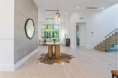 Entry Way - 9000 Abbott Ave, Surfside, FL 33154 photo 2 of 7