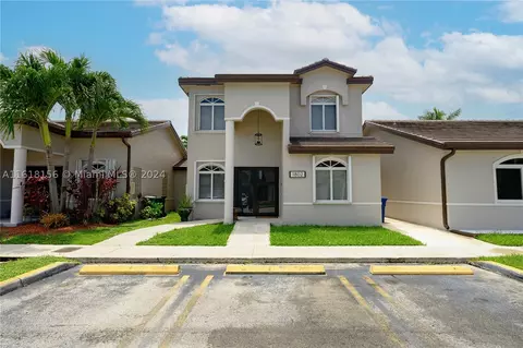 18754 NW 84th Psge #1802, Hialeah, FL 33015