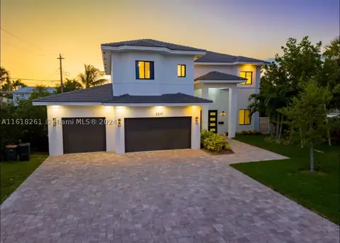 3247 NE 27th Ter, Lighthouse Point, FL 33064 photo 1