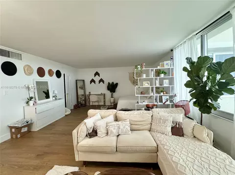 1200 West Ave #512, Miami Beach, FL 33139