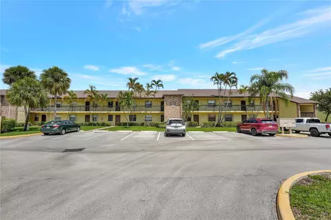 10013 Winding Lake Rd #207, Sunrise, FL 33351