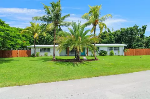 9381 SW 178th St, Palmetto Bay, FL 33157