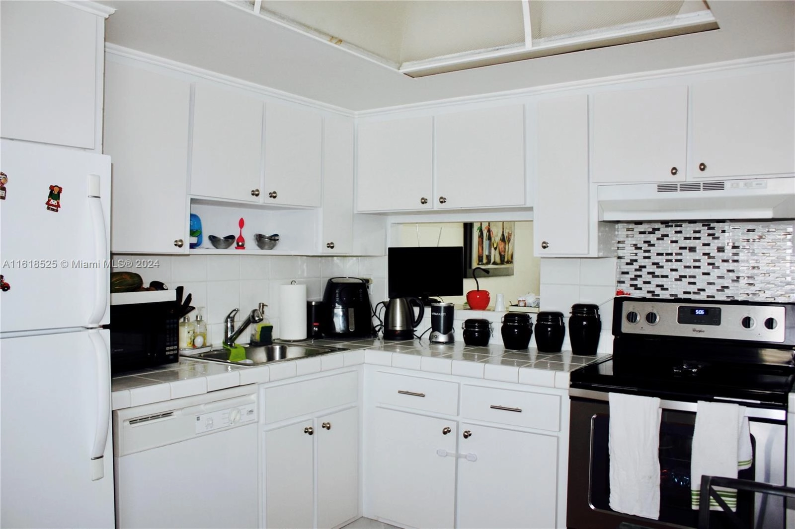 18555 NE 14th Ave Unit 702A  