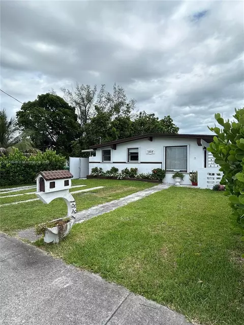 18215 SW 102nd Pl, Miami, FL 33157