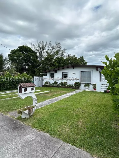 18215 SW 102nd Pl, Miami, FL 33157