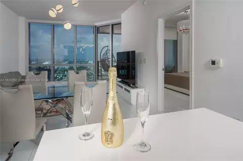 851 NE 1st Ave #4406, Miami, FL 33132