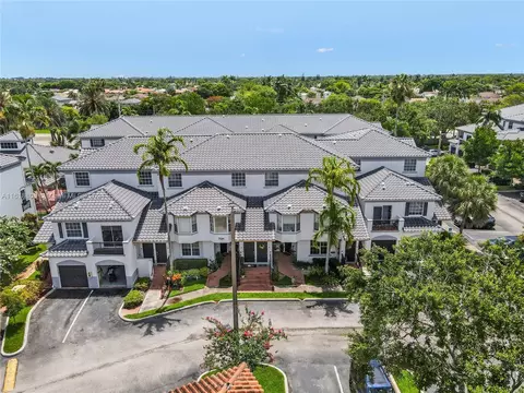 721 SW 148th Ave #311, Davie, FL 33325