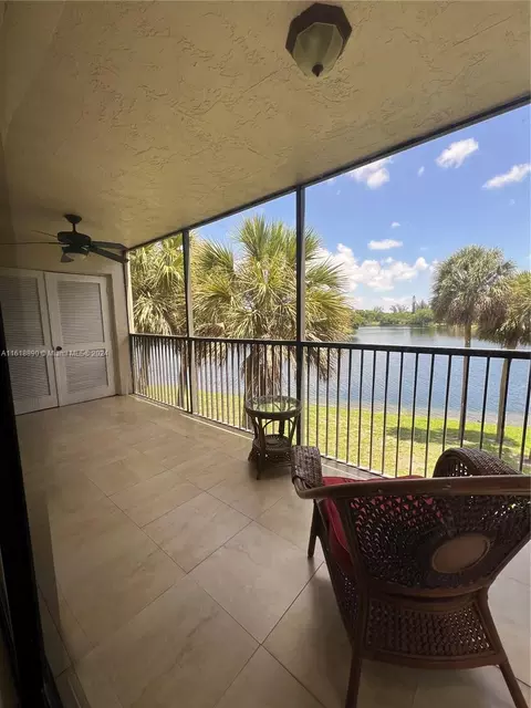 6475 W Oakland Park Blvd #311, Lauderhill, FL 33313