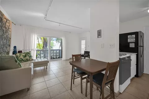 350 Collins Ave #212, Miami Beach, FL 33139