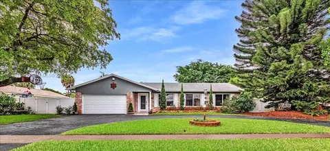 6081 SW 9th St, Plantation, FL 33317