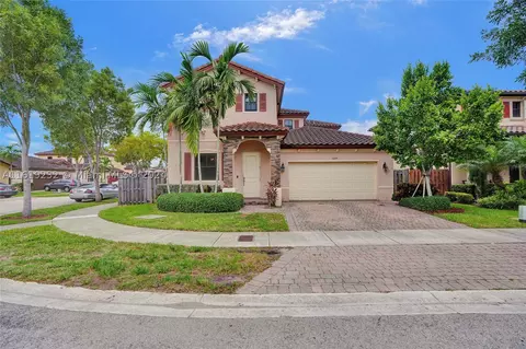 15177 SW 115th St, Miami, FL 33196